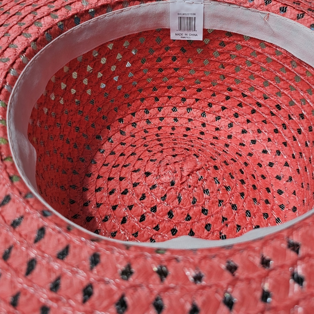 Item 736, 737, and 739 - Purchase these 3 hats and elevate your beach look - Picture 8 of 16